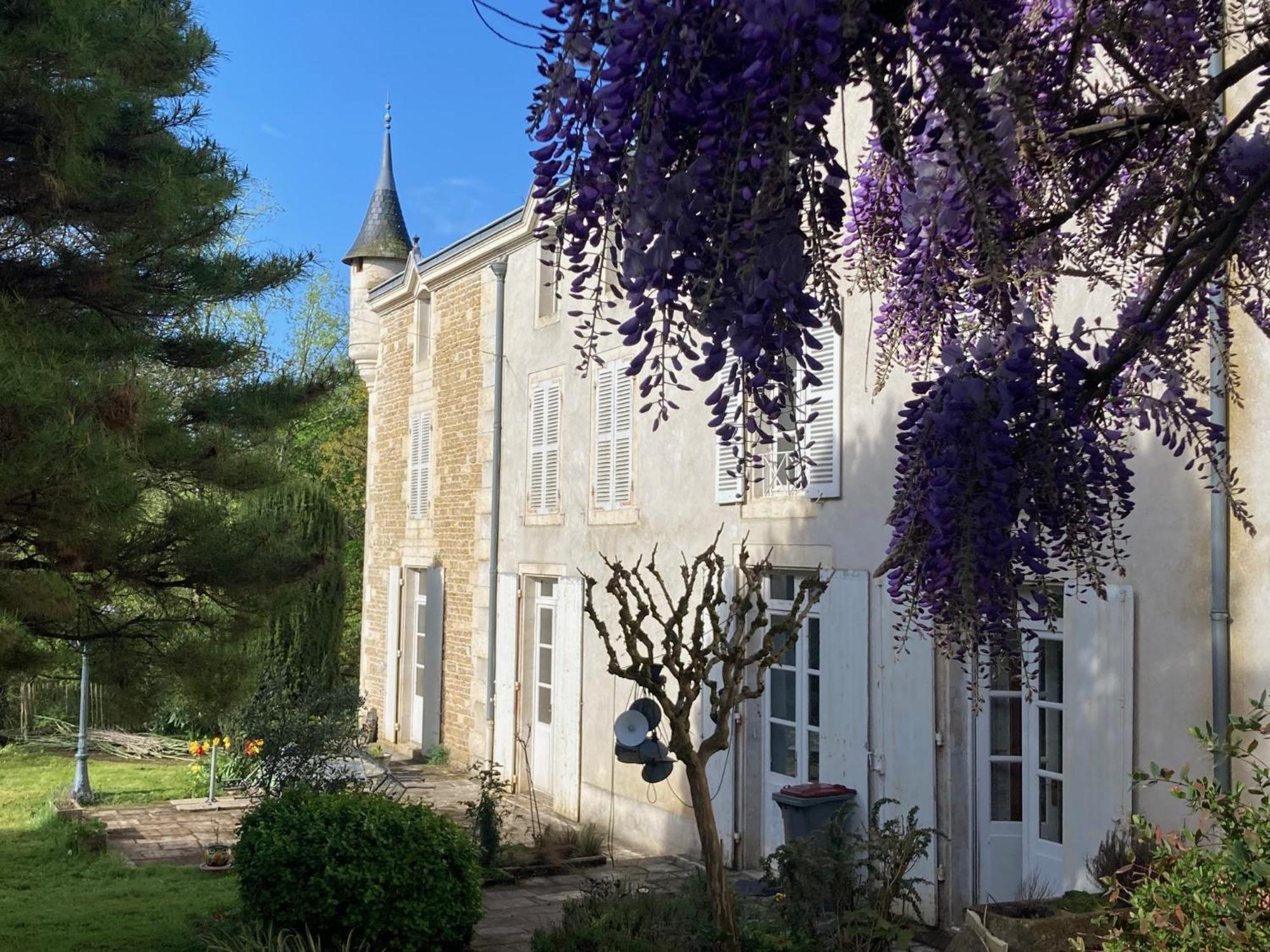 Mazette! Le Château Niort Exterior foto